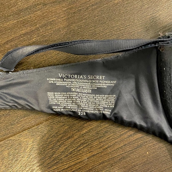 Limited Edition Space Grey Victoria’s Secret Bombshell Pushup ✨ - Picture 4 of 4